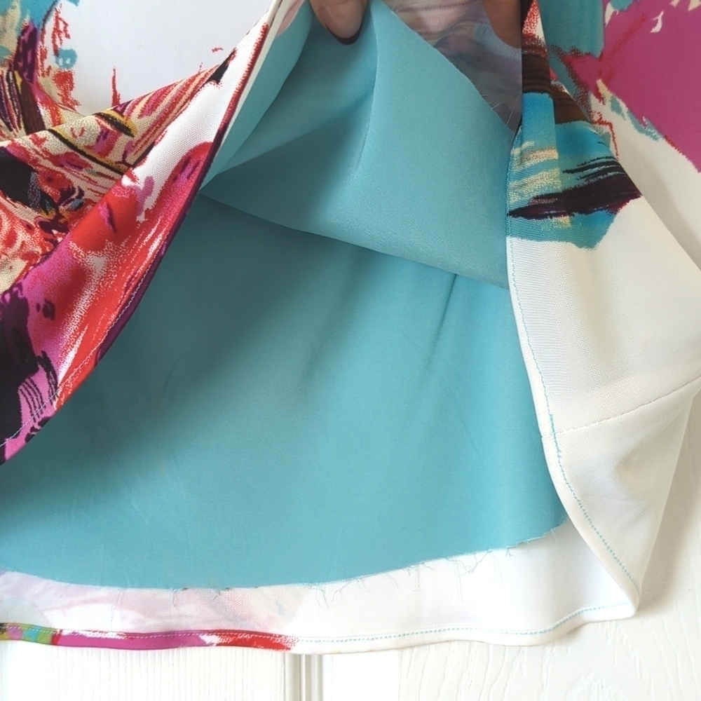Yigal Azrouel Vibrant Abstract Printed Silk Blend Low Waisted A-Line Mini Skirt - Picture 6 of 11